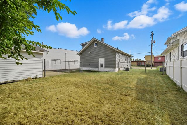 408 River Lane, Loves Park, IL 61111