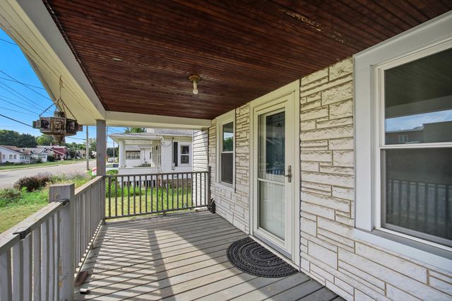 408 River Lane, Loves Park, IL 61111