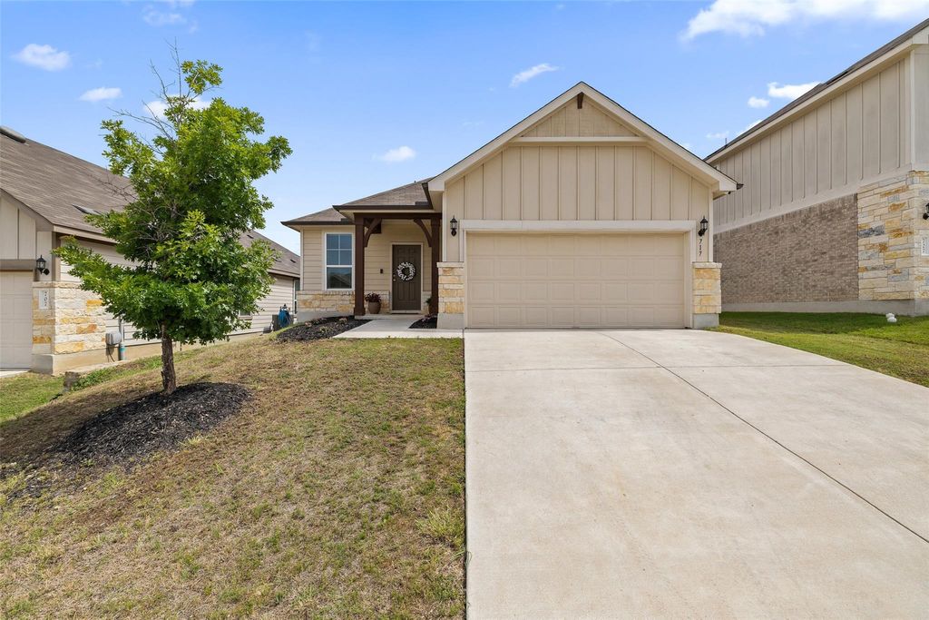 717 Bayberry CIR, Buda, TX 78610