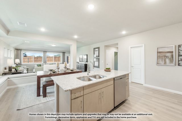 925 Creekhollow Drive, Godley, TX 76044