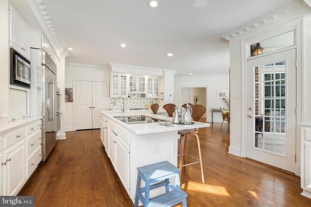 9646 EAGLE RIDGE DR, Bethesda, MD 20817