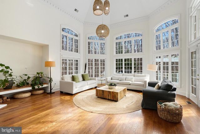 9646 EAGLE RIDGE DR, Bethesda, MD 20817