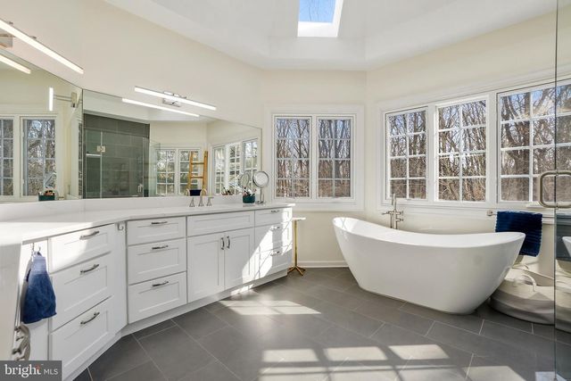 9646 EAGLE RIDGE DR, Bethesda, MD 20817