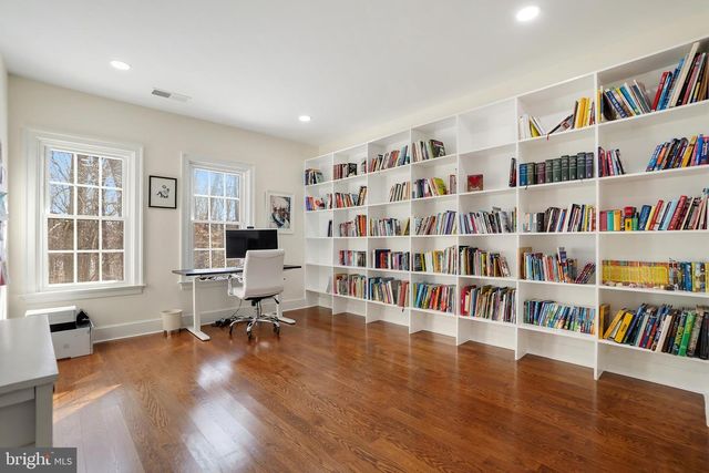 9646 EAGLE RIDGE DR, Bethesda, MD 20817