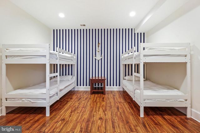 9646 EAGLE RIDGE DR, Bethesda, MD 20817