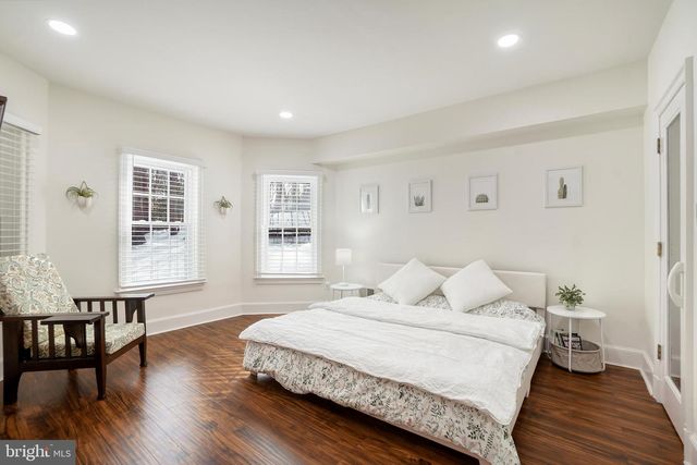 9646 EAGLE RIDGE DR, Bethesda, MD 20817