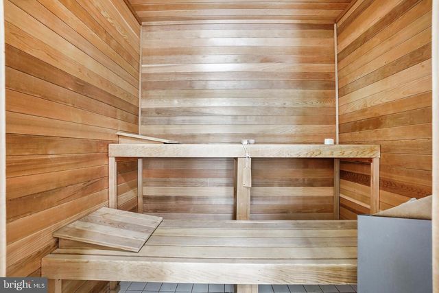 9646 EAGLE RIDGE DR, Bethesda, MD 20817