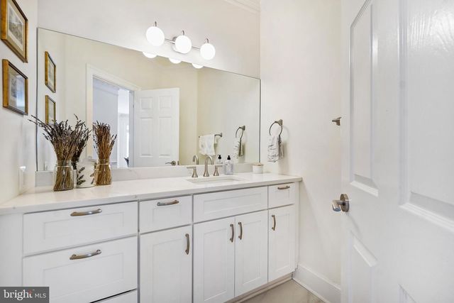 9646 EAGLE RIDGE DR, Bethesda, MD 20817