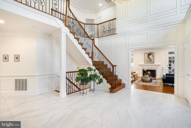 9646 EAGLE RIDGE DR, Bethesda, MD 20817