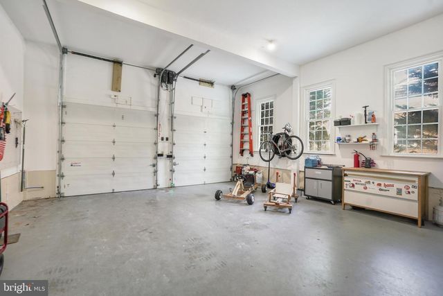 9646 EAGLE RIDGE DR, Bethesda, MD 20817