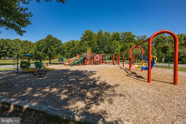 9646 EAGLE RIDGE DR, Bethesda, MD 20817