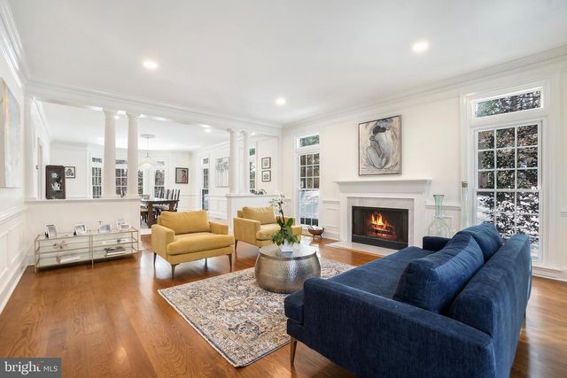 9646 EAGLE RIDGE DR, Bethesda, MD 20817