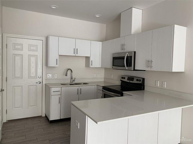 420 Teague Avenue 4, Edinburg, TX 78539