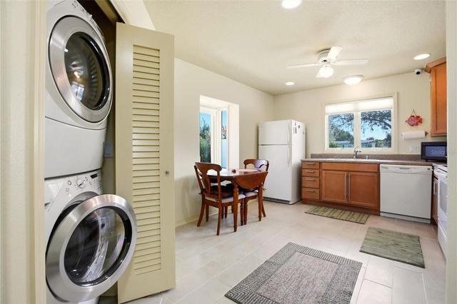 2619 W DORIS STREET, Kissimmee, FL 34741