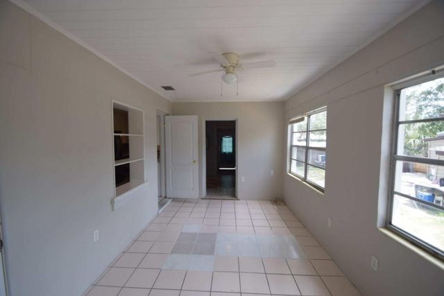 307 STEEDLY AVENUE, Lake Wales, FL 33853