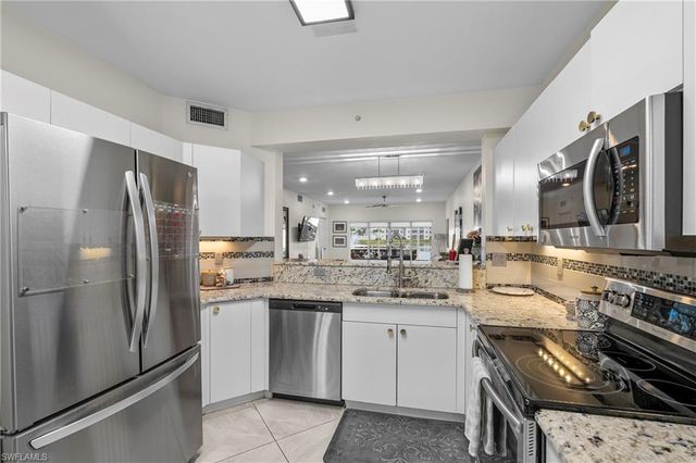 7812 Regal Heron CIR 103, Naples, FL 34104