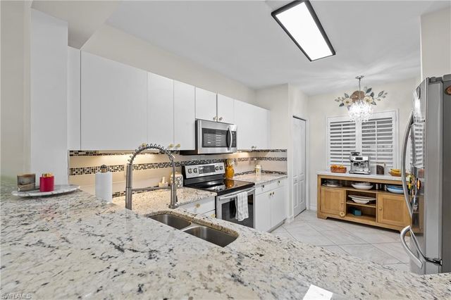 7812 Regal Heron CIR 103, Naples, FL 34104