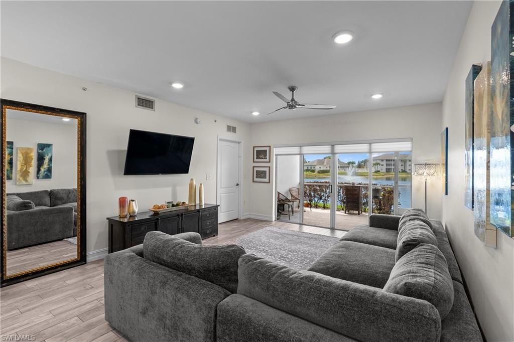 7812 Regal Heron CIR 103, Naples, FL 34104