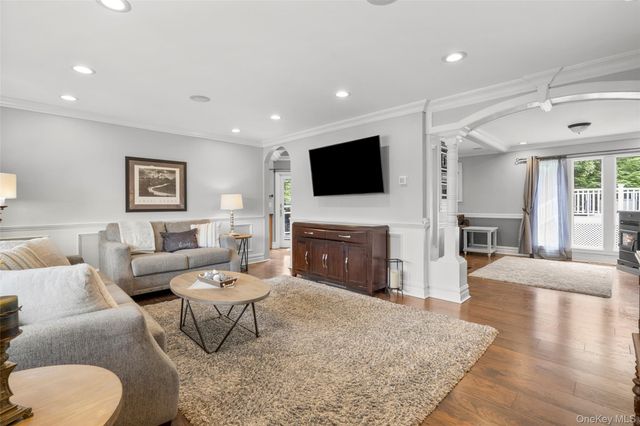 12 Birch Street, Fishkill, NY 12524