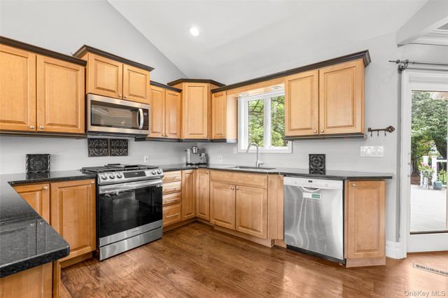 12 Birch Street, Fishkill, NY 12524