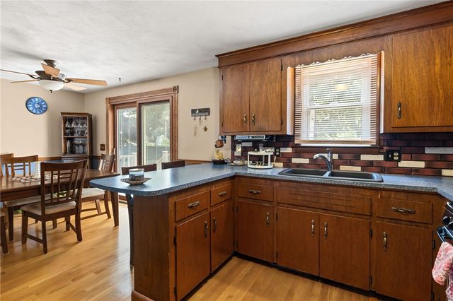 67 Winston Avenue, Warwick, RI 02886