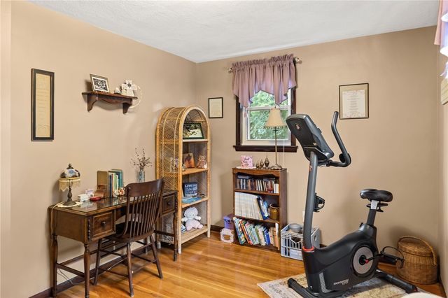 67 Winston Avenue, Warwick, RI 02886