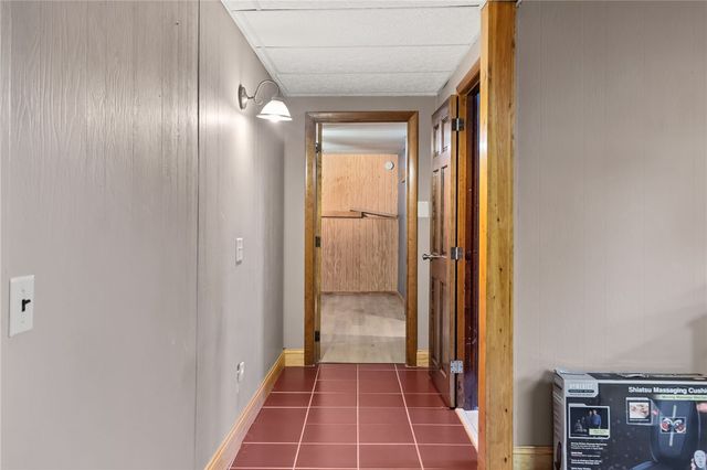 67 Winston Avenue, Warwick, RI 02886