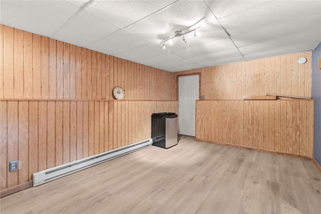 67 Winston Avenue, Warwick, RI 02886