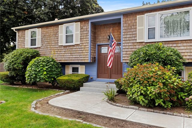 67 Winston Avenue, Warwick, RI 02886