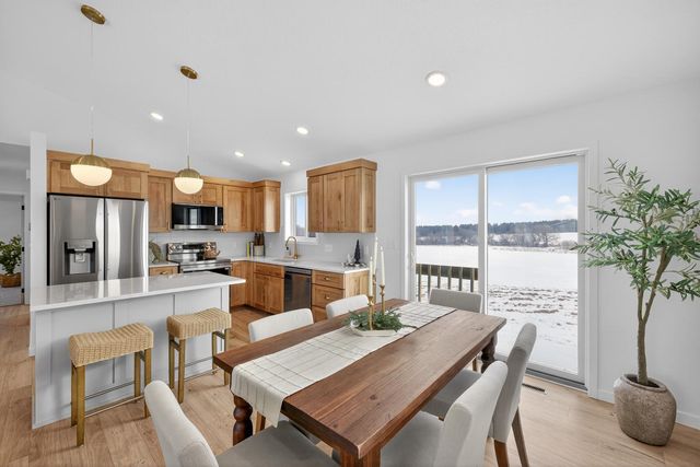 915 7th Avenue, Wanamingo, MN 55983