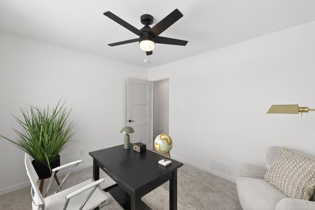 915 7th Avenue, Wanamingo, MN 55983