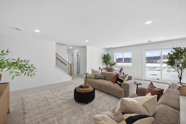 915 7th Avenue, Wanamingo, MN 55983