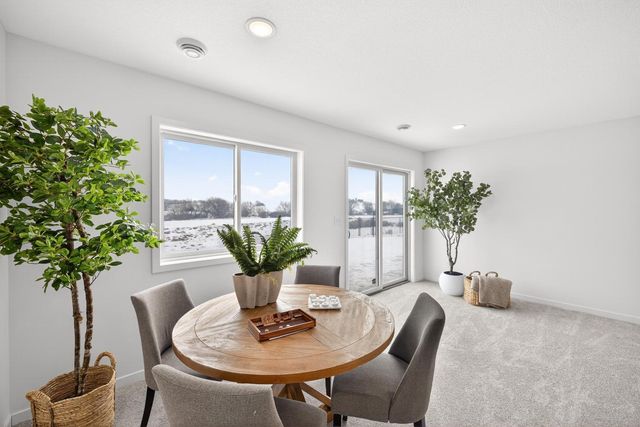 915 7th Avenue, Wanamingo, MN 55983