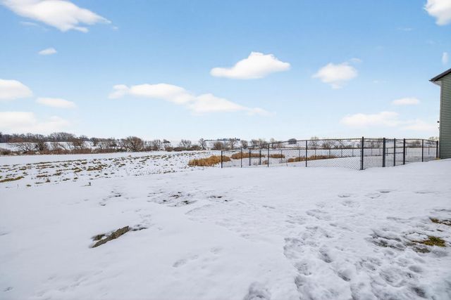 915 7th Avenue, Wanamingo, MN 55983