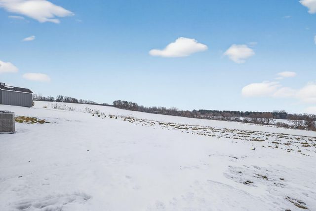 915 7th Avenue, Wanamingo, MN 55983