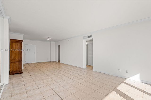 90 Edgewater Dr 1216, Coral Gables, FL 33133