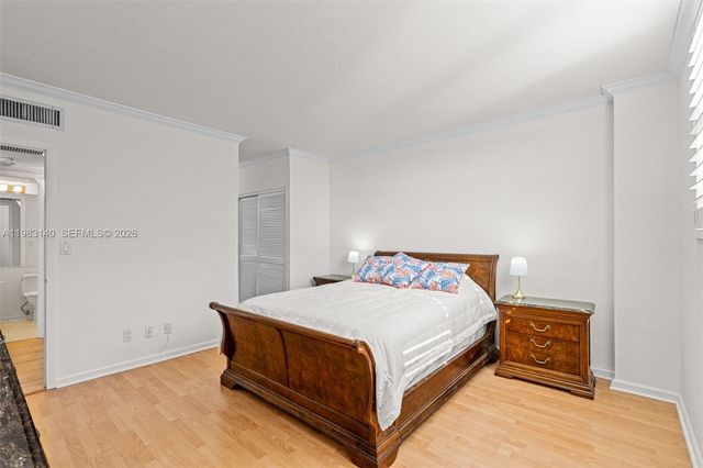 90 Edgewater Dr 1216, Coral Gables, FL 33133