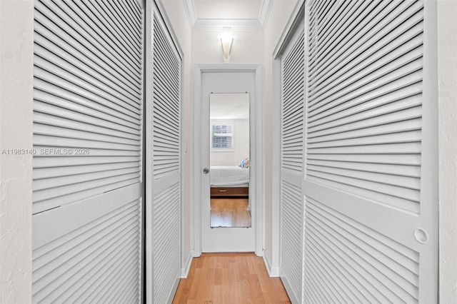 90 Edgewater Dr 1216, Coral Gables, FL 33133