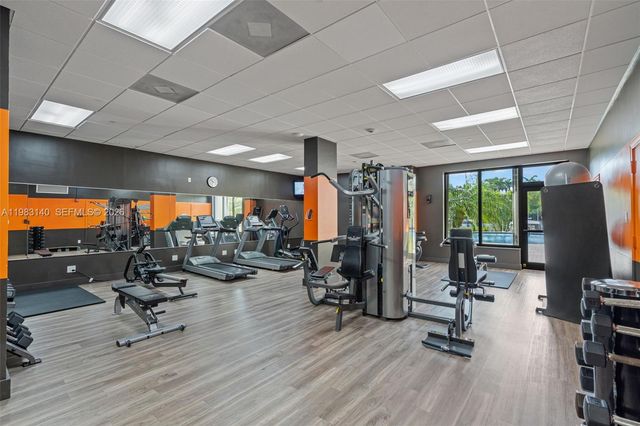 90 Edgewater Dr 1216, Coral Gables, FL 33133