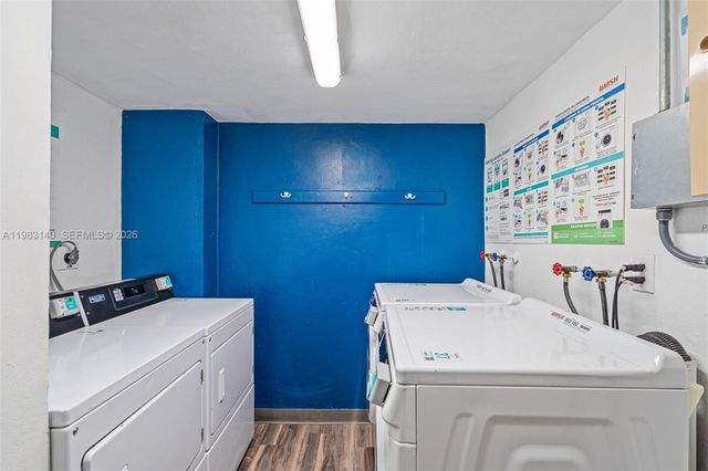 90 Edgewater Dr 1216, Coral Gables, FL 33133