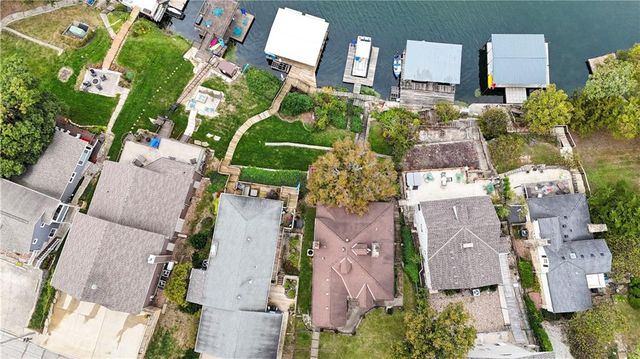 33 T Street, Lake Lotawana, MO 64086