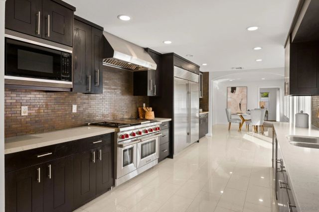 2505 Hidden Valley Pl, La Jolla, CA 92037