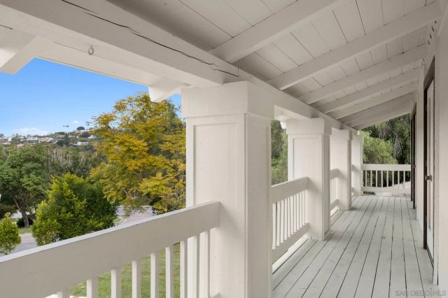 2505 Hidden Valley Pl, La Jolla, CA 92037