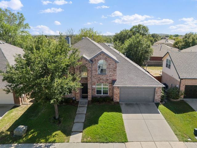 5104 Postwood Drive, Fort Worth, TX 76244