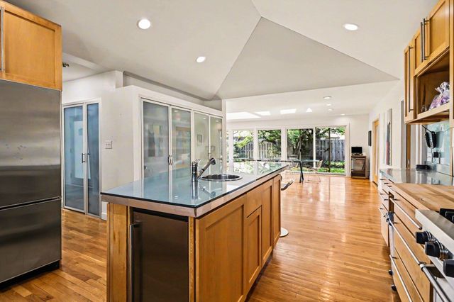 1627 E Washington Street, South Bend, IN 46617