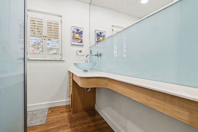 1627 E Washington Street, South Bend, IN 46617