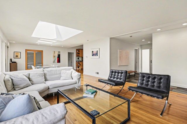 1627 E Washington Street, South Bend, IN 46617