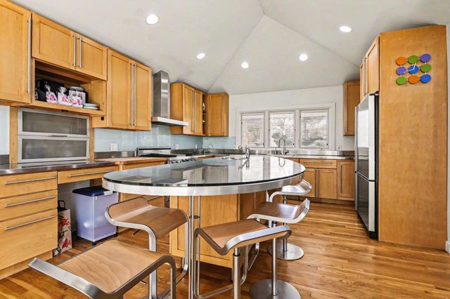 1627 E Washington Street, South Bend, IN 46617