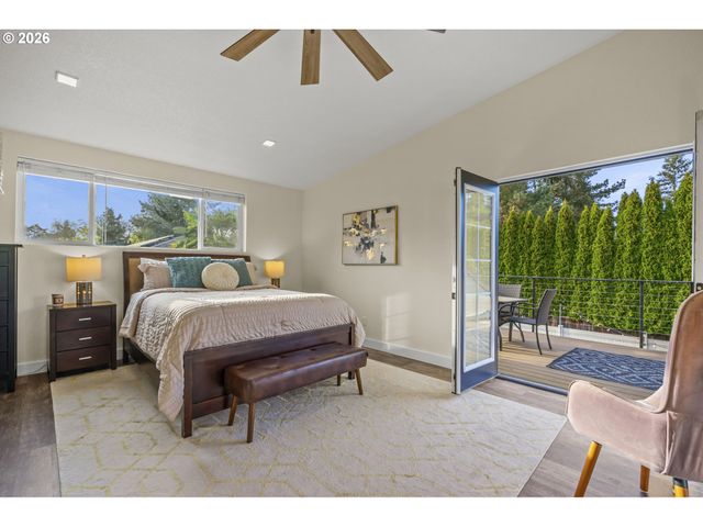 5465 Nw RIDGEMOOR Ct, Portland, OR 97229