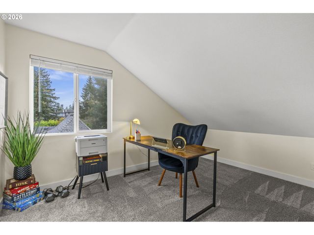 5465 Nw RIDGEMOOR Ct, Portland, OR 97229